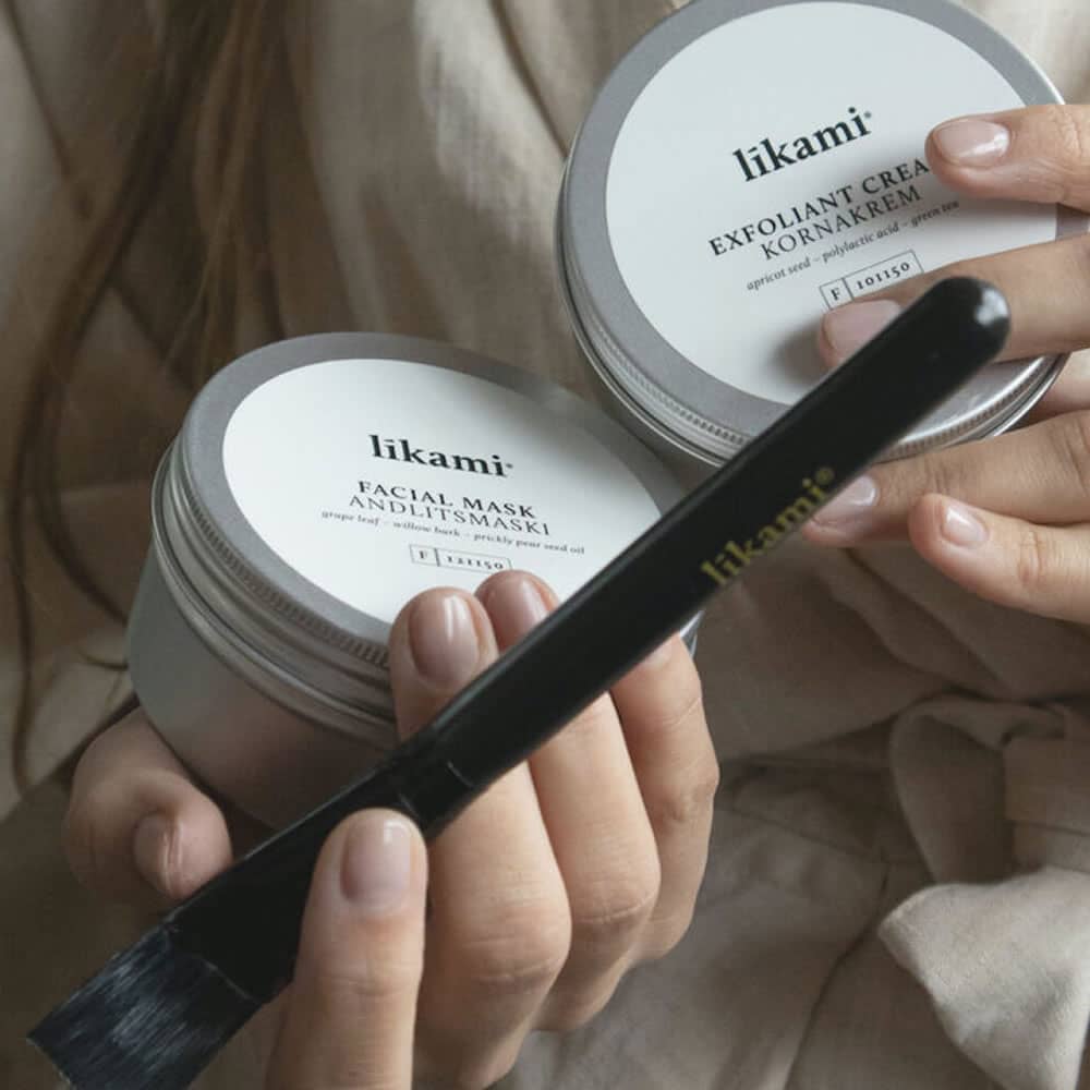Facial Mask Brush likami