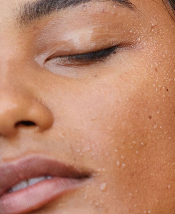 All about moisture: pelle idratata All about moisture: pelle idratata